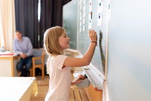 Kinder im Unterricht